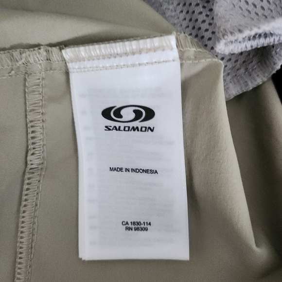 SALOMON Wayfarer Capri Hiking Pants beige size 8 - Picture 12 of 16